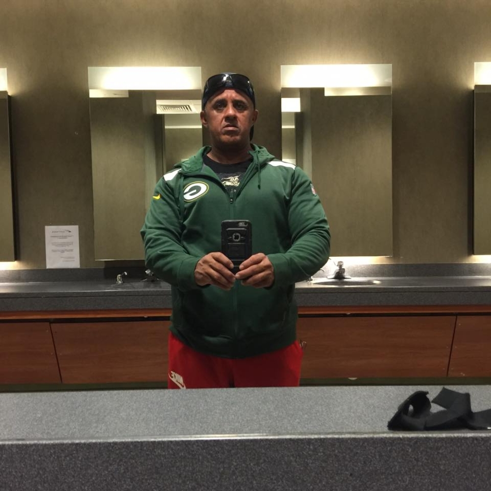 Meet your Posher, Javier