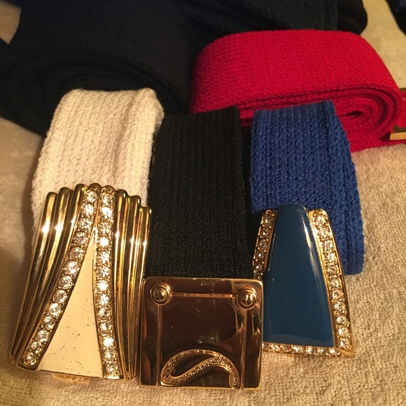 ST. JOHN Knit Belts - Picture 3 of 4