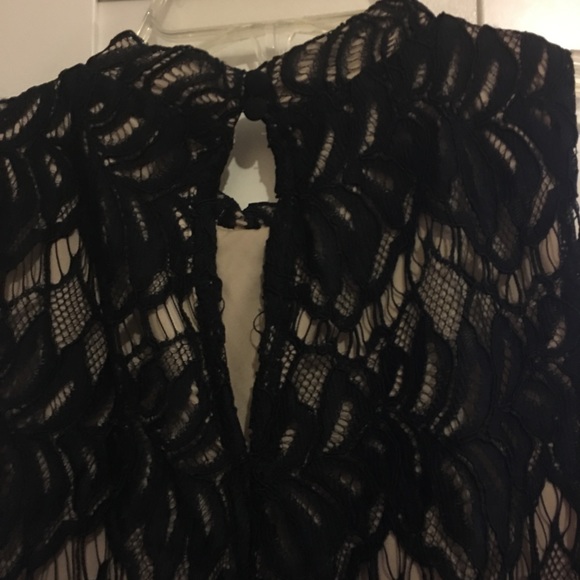 Sleeveless lace top - Picture 4 of 4