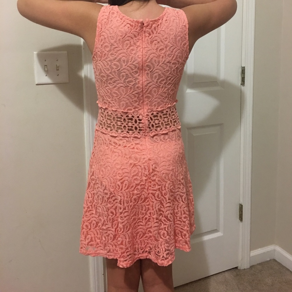 Dress - Picture 2 of 3