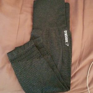 Gymshark black seamless cropped leggings