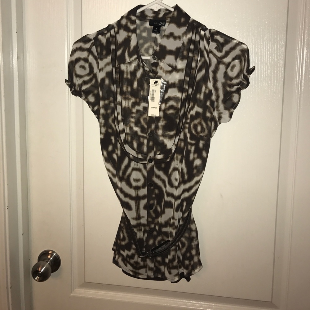 Ladies belted blouse with tank