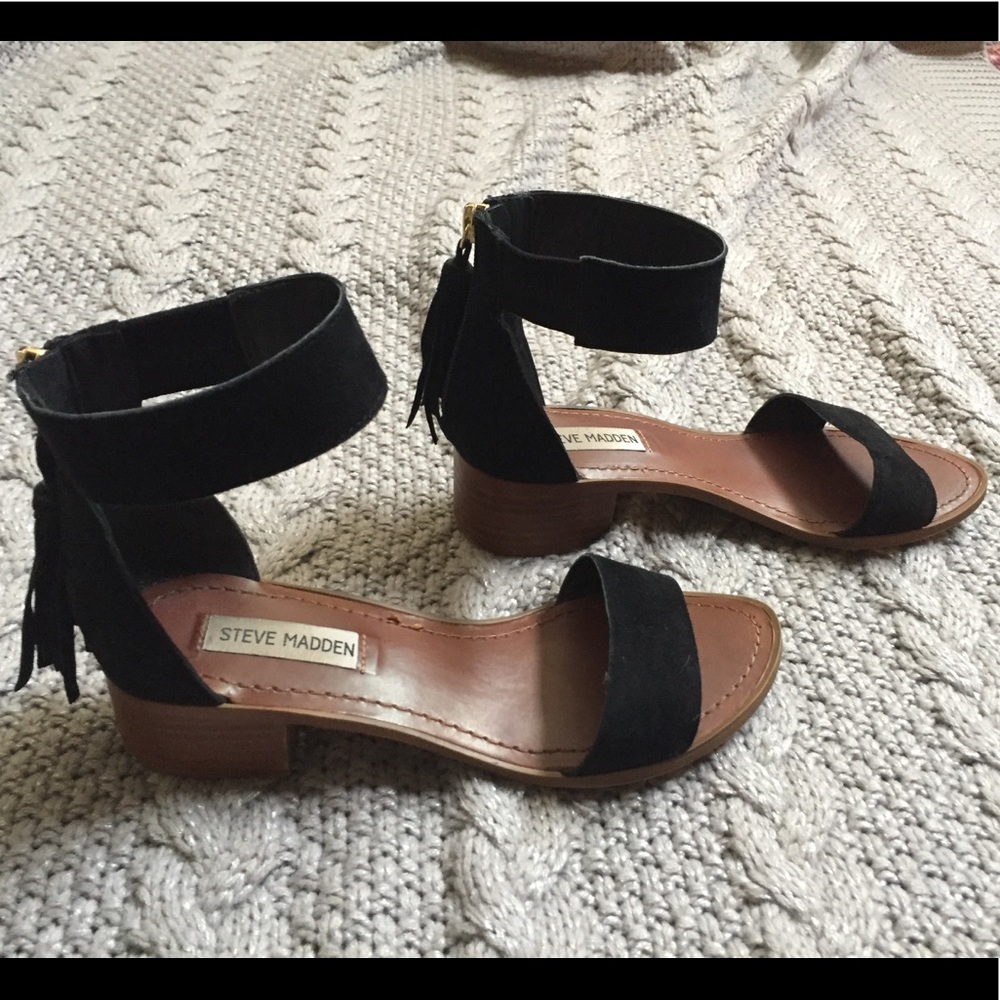 Steve Madden low heel sandals