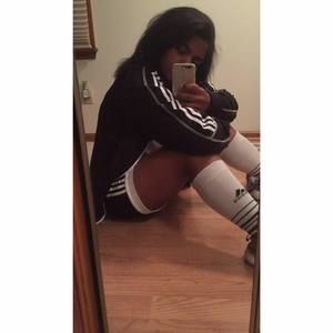 Meet your Posher, Naya