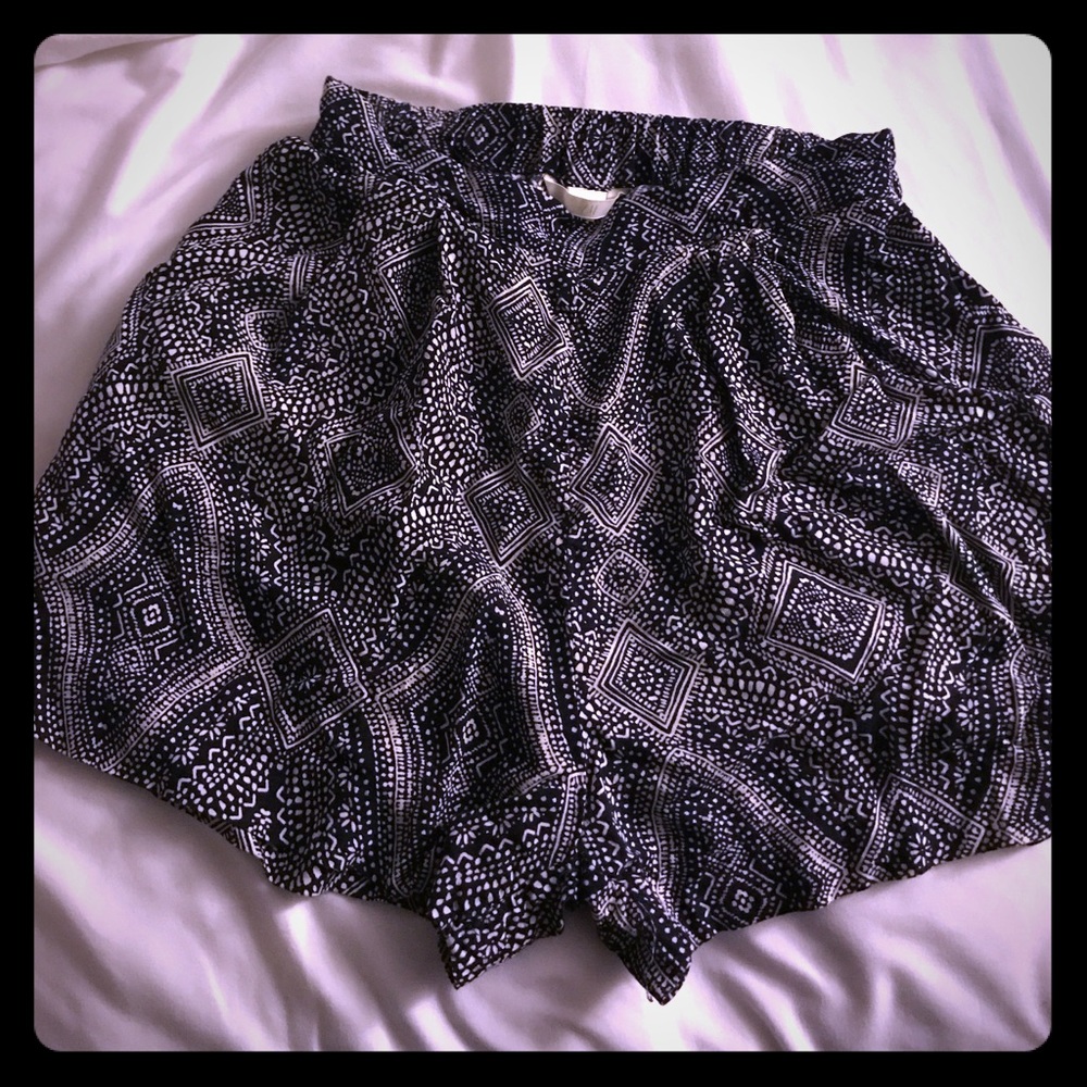 H&M balloon shorts