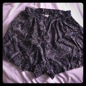 H&M balloon shorts