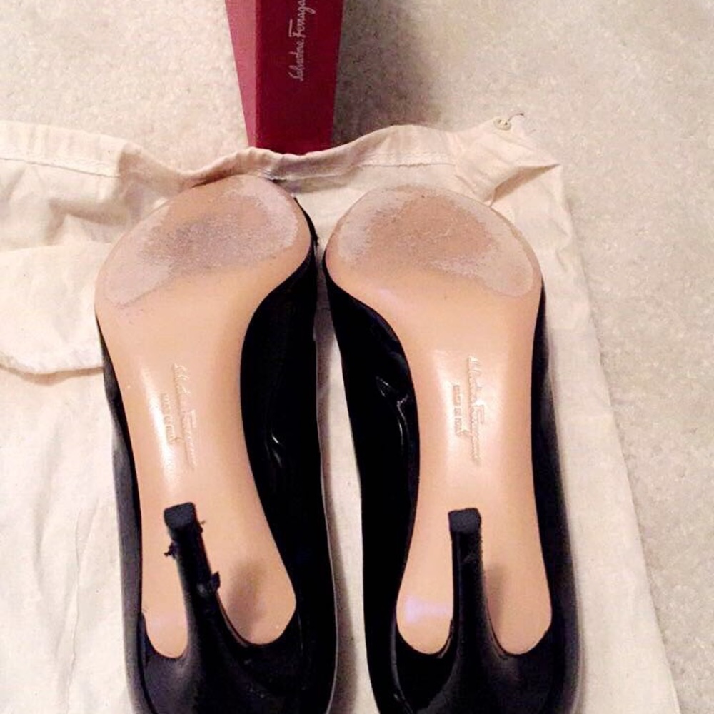 Shoes - Picture 2 of 6