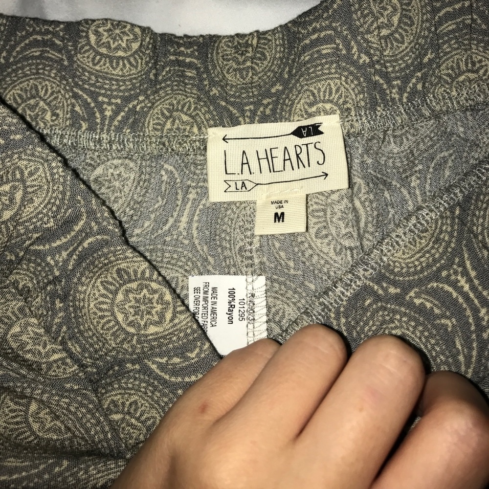 L.A. Shorts - Picture 2 of 3