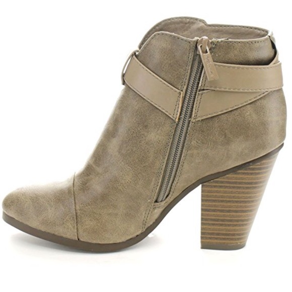 Beige Belted Chunky Heel Ankle Booties - Picture 2 of 6