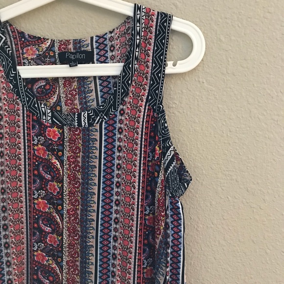 Cute patterned flowy dress - large - NWOT - Picture 2 of 3