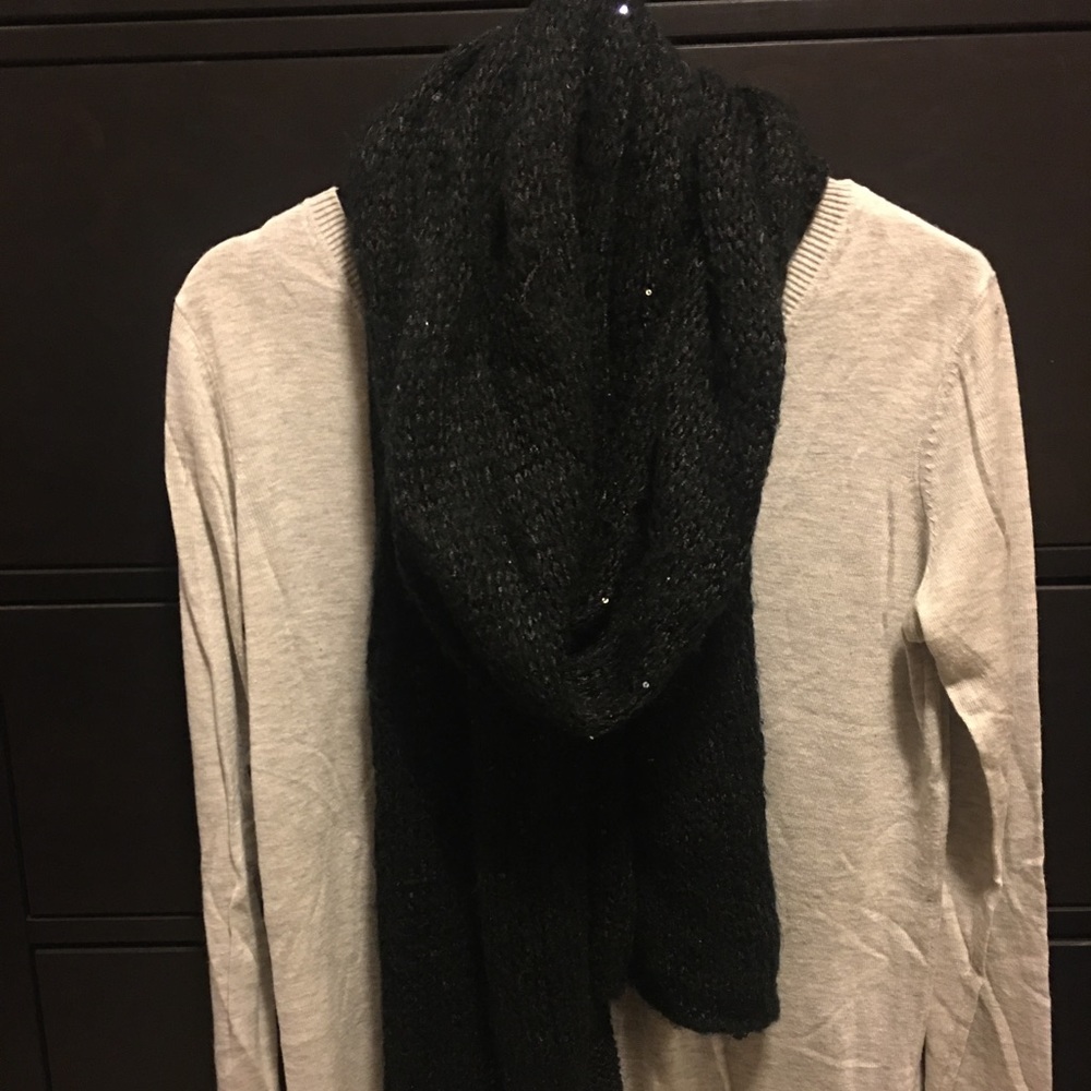 Black knit scarf