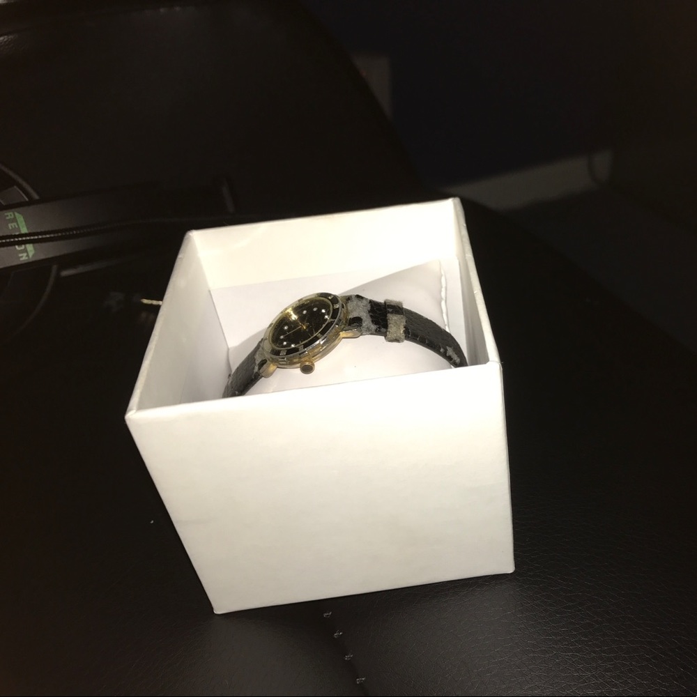 Gucci Watch ? - Picture 3 of 3