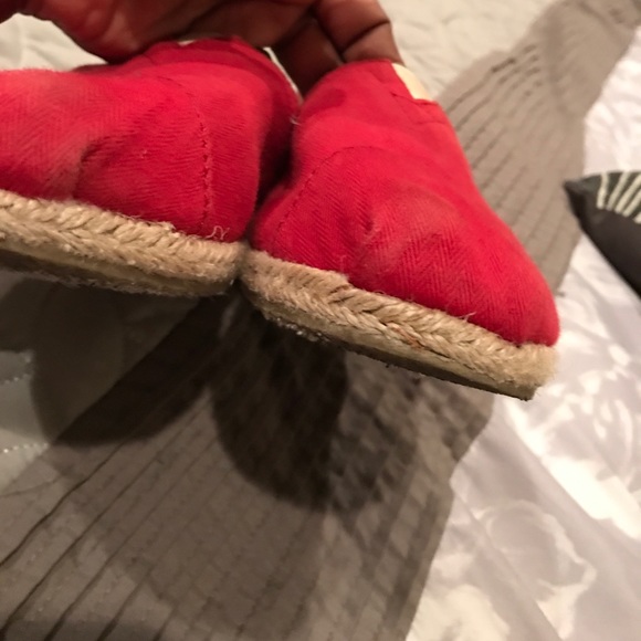 Toms - Picture 4 of 5