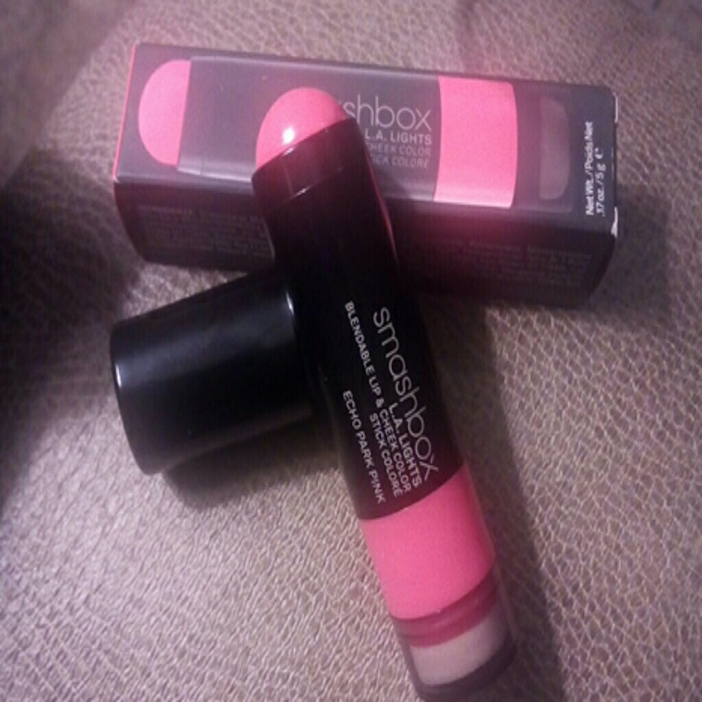 Smashbox blendable lip and cheek color