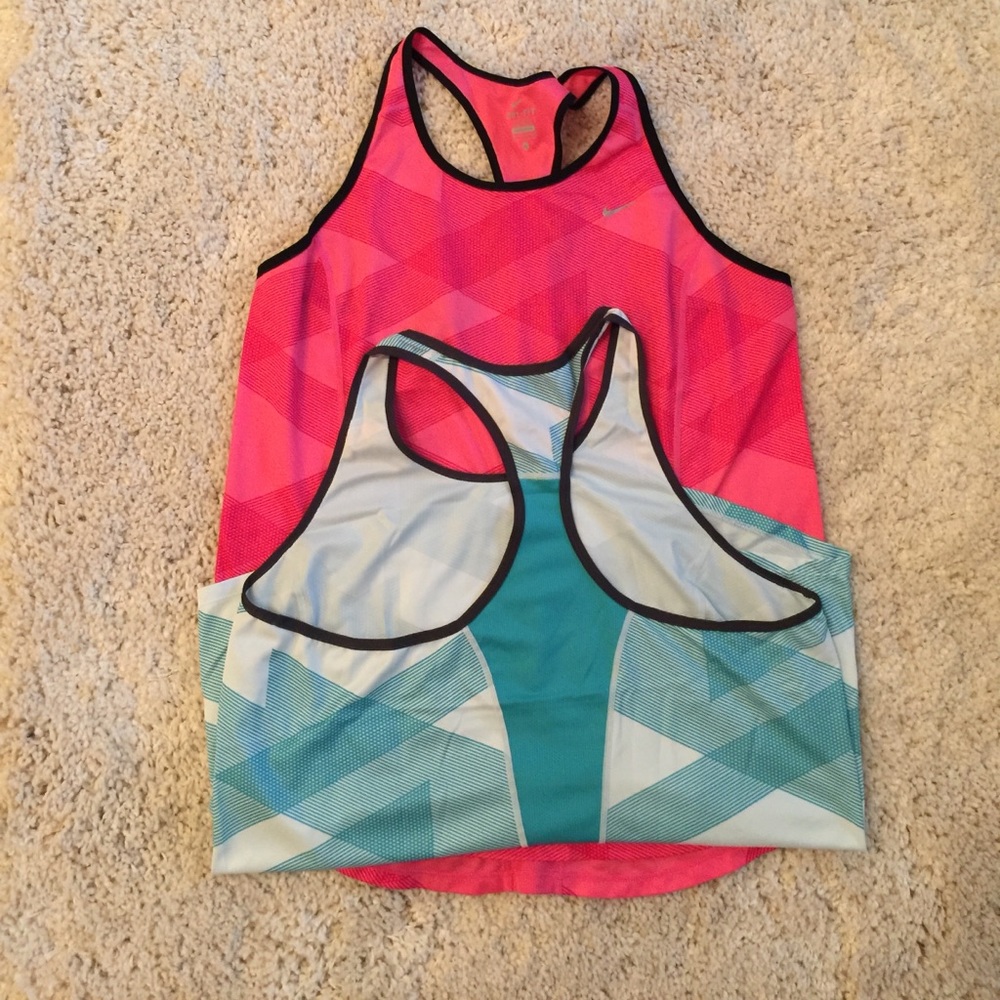 Nike tank top bundle