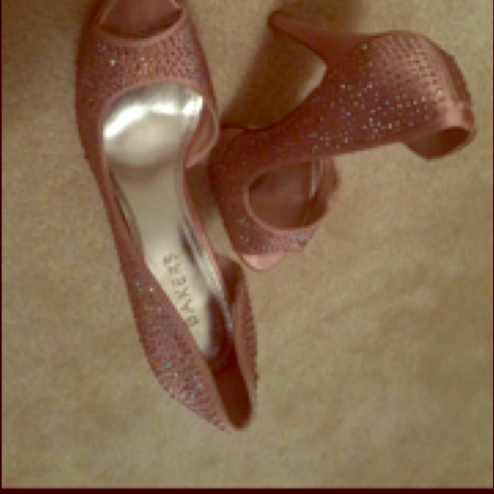 Shoe