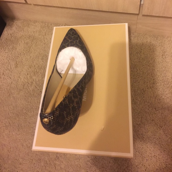 MICHEAL KORS FLEX MID PUMP CHEETAH BRN GLITTER 8M - Picture 1 of 4