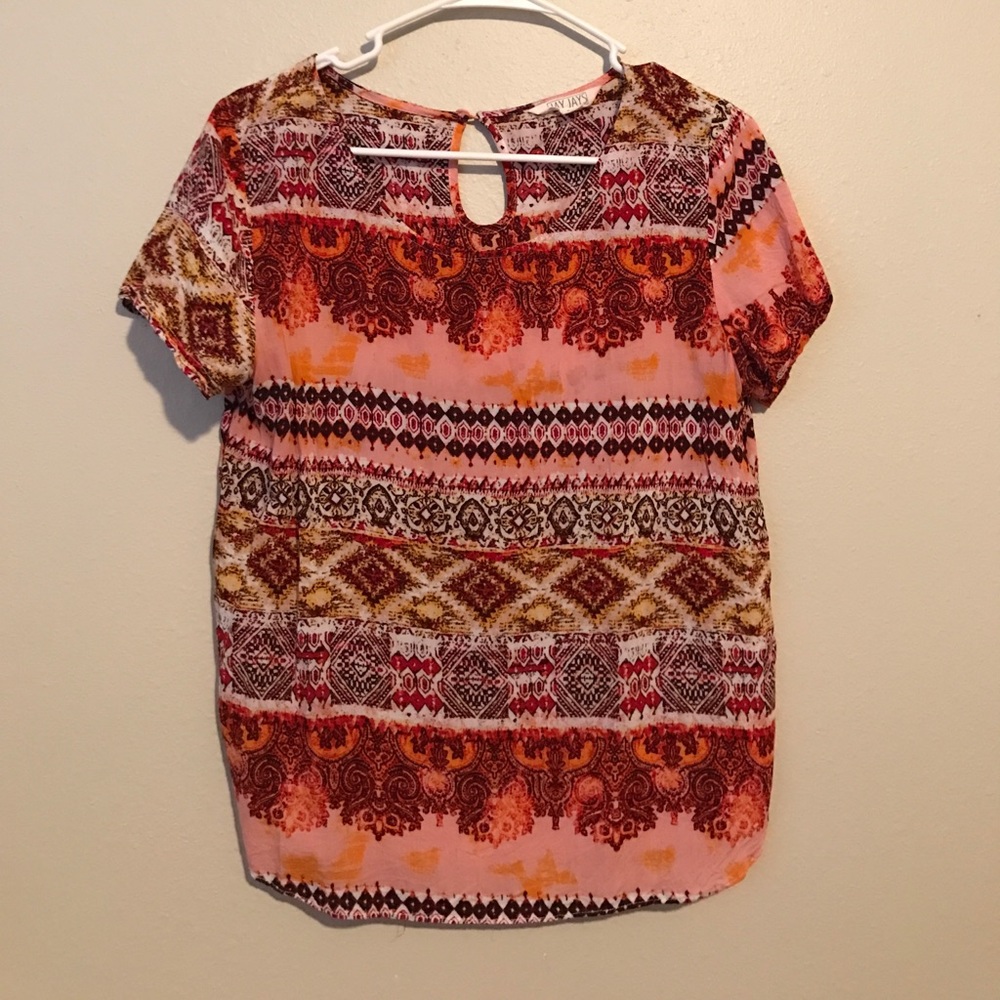 Rosey Aztec-y unique top (M)
