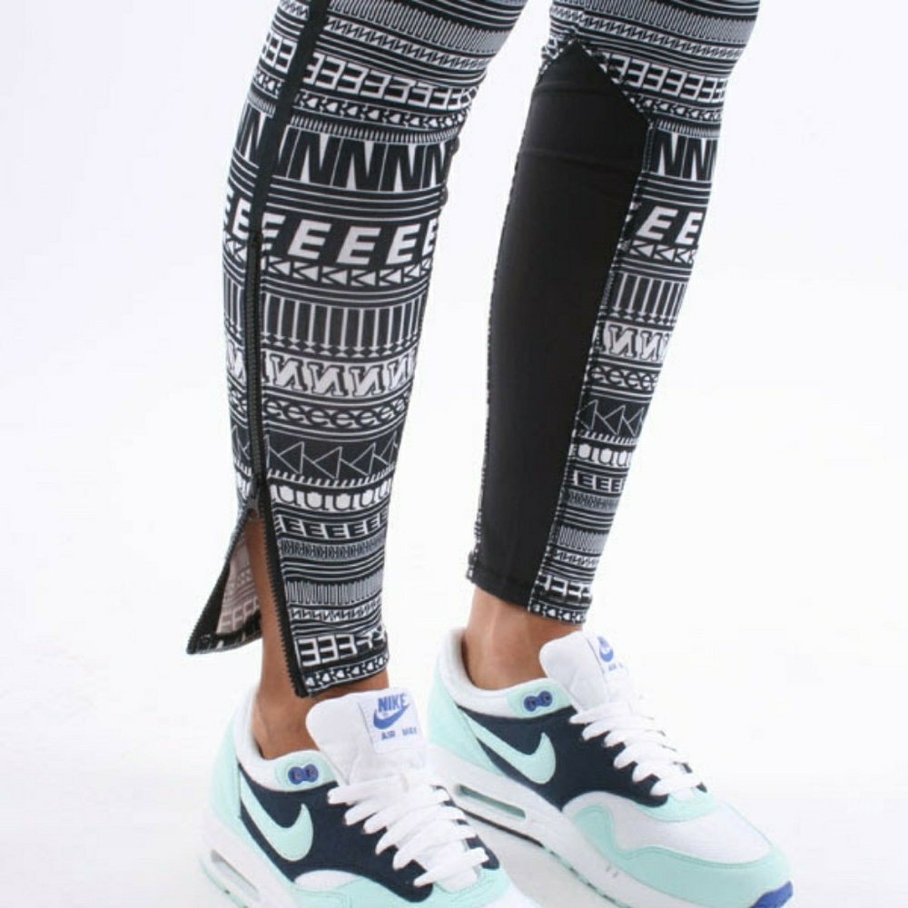 Rare Nike leggings nike print