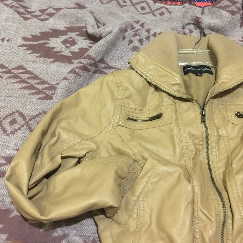 Tan Leather Jacket - Picture 4 of 5