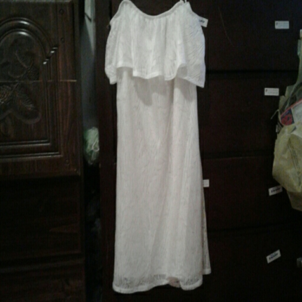 Dress - Picture 2 of 3