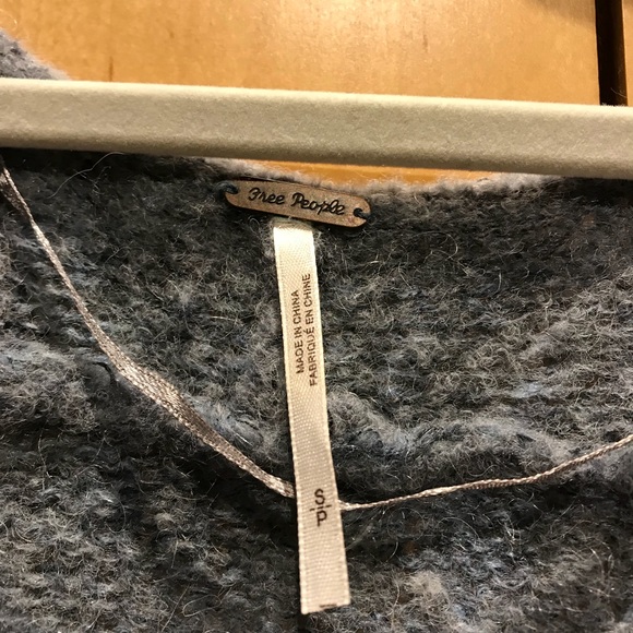 Free People Sweater - Picture 3 of 3