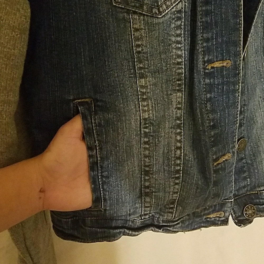 Jean jacket - Picture 2 of 5