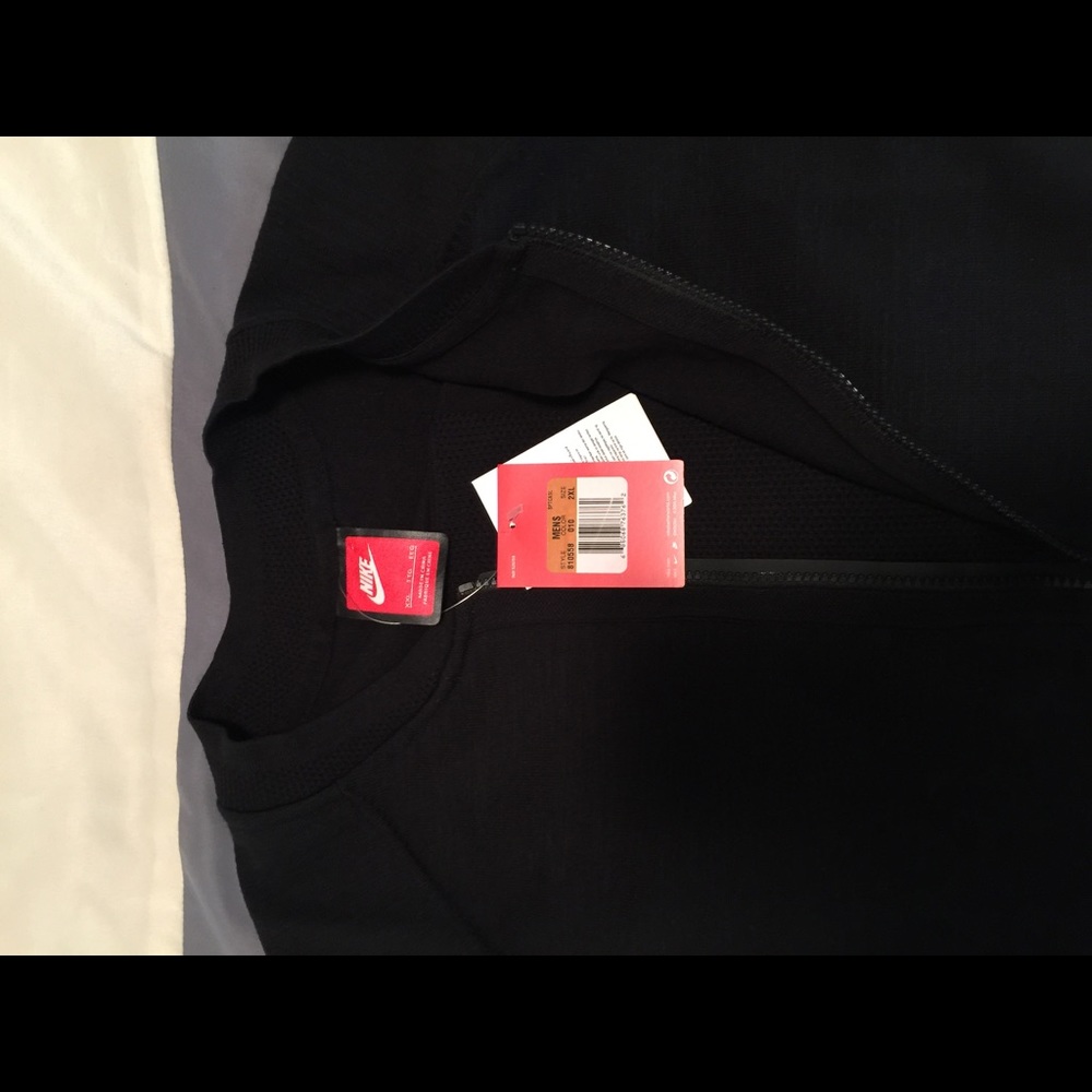 Nike Tech Knit Bomber Jacket - Picture 5 of 8