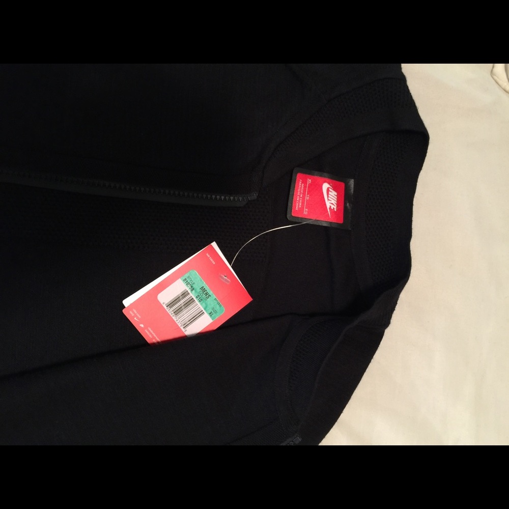 Nike Tech Knit Bomber Jacket - Picture 7 of 8