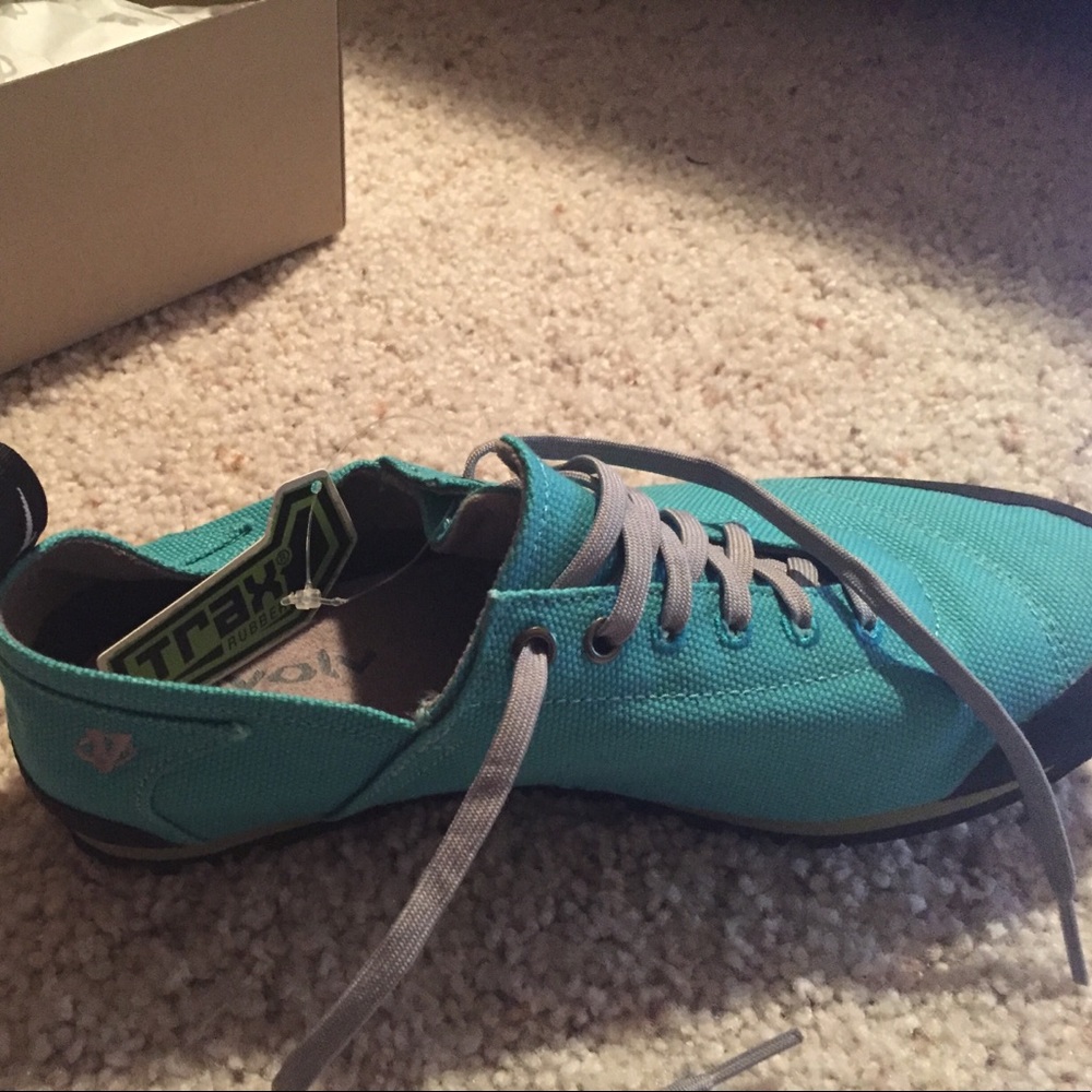 Evolve women's Cruzers