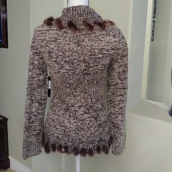 Identity Club Sweater - Picture 3 of 8