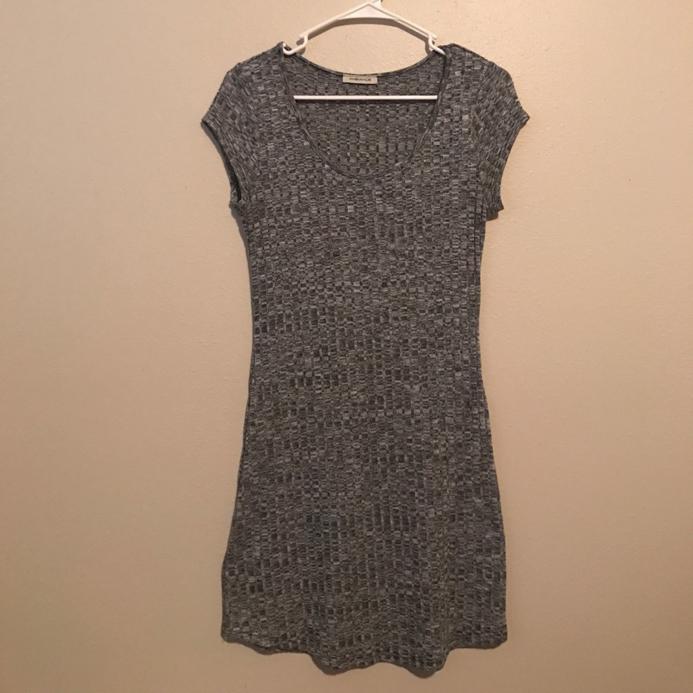 Thin, knit, bodyform dress (M)