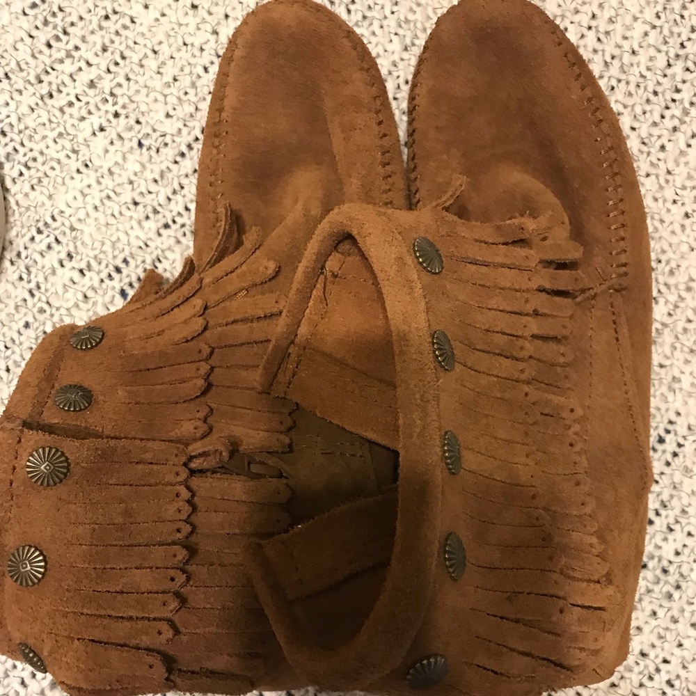 Minnetonka Booties