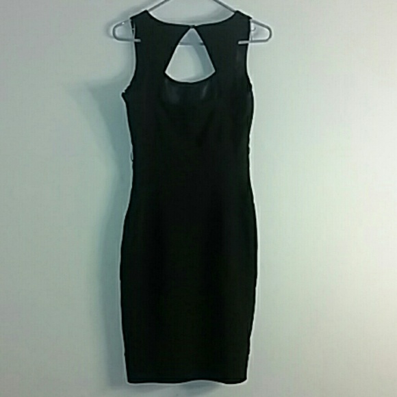 Dress - Picture 3 of 4