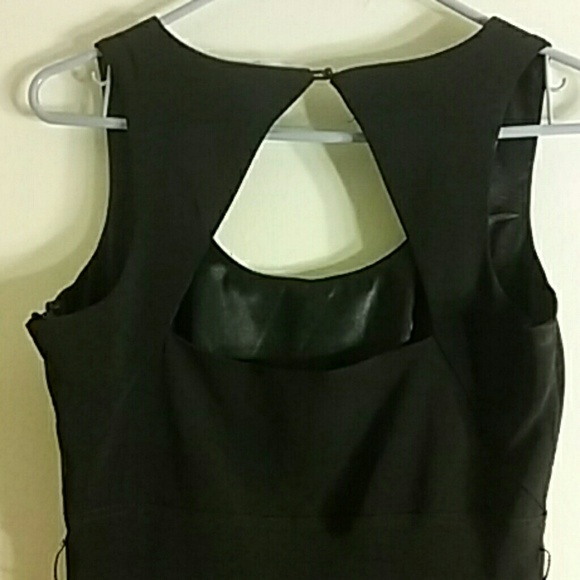 Dress - Picture 4 of 4