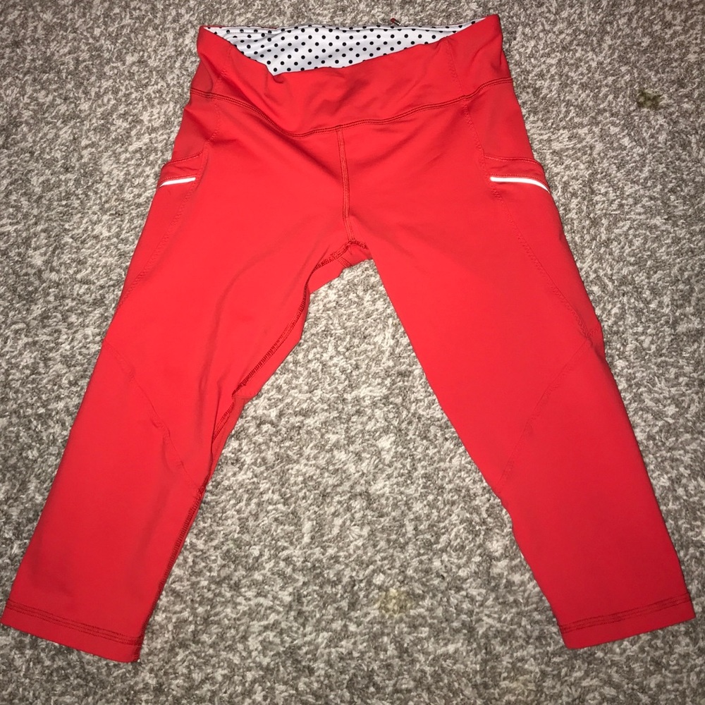 Lululemon red workout Capri leggings
