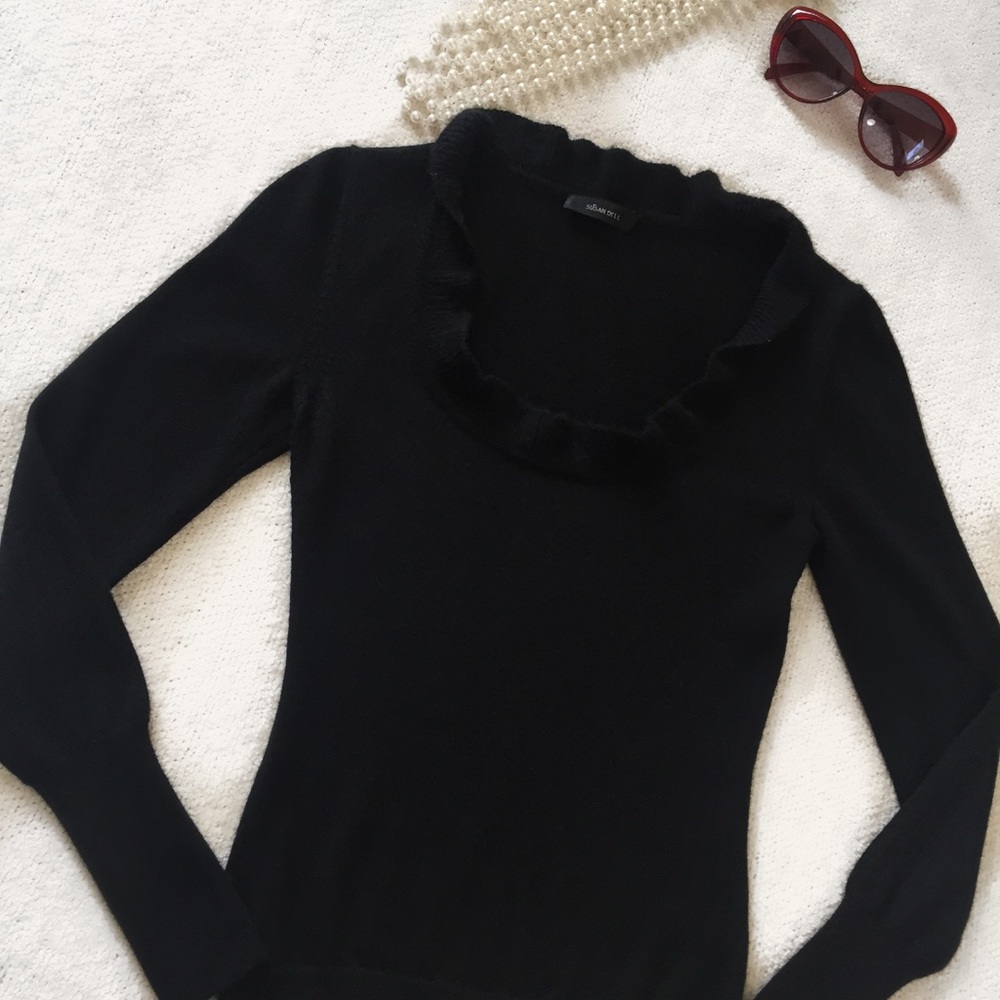 Black 100% Cashmere Ruffle Collar Sweater
