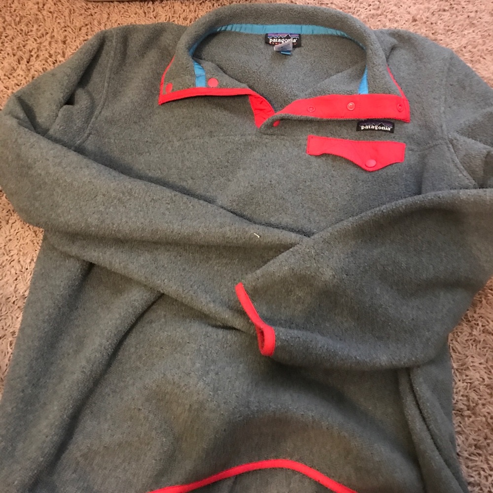 Women’s Patagonia pullover