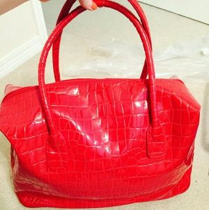 Elisabeth Arden  red travel bag !