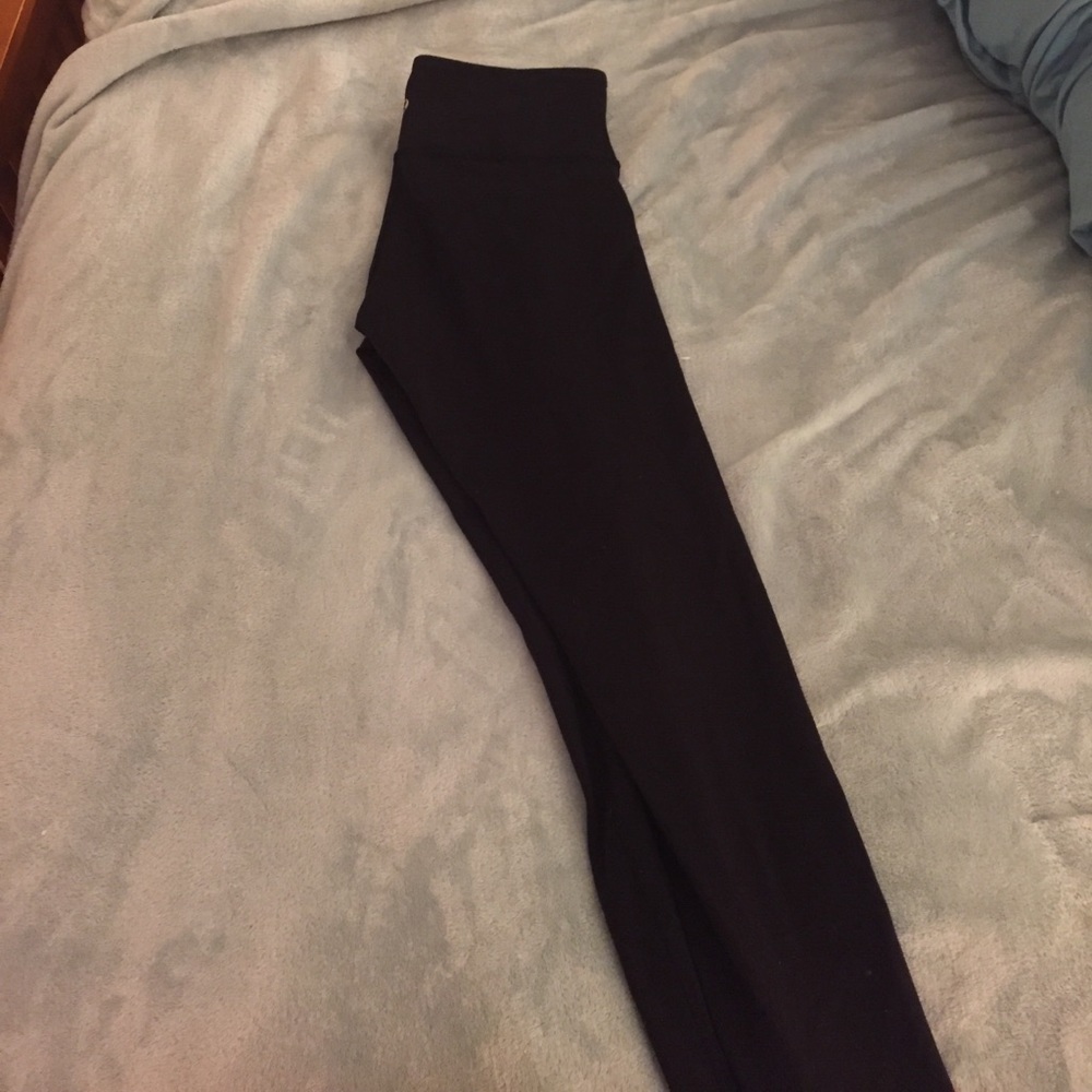 Size 6 Wunder Under Lululemon Leggings