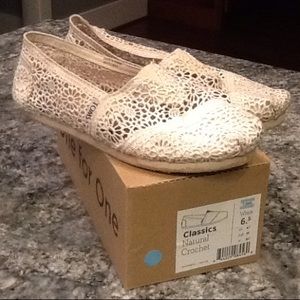 Toms Women's Classics Natural Crochet sz 6.5