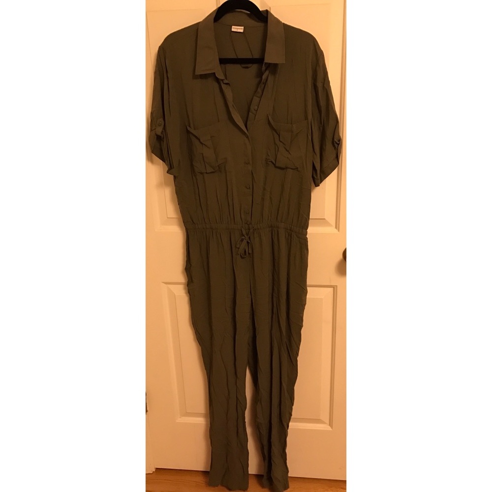 Olive Green Jumpsuit 🍃✅
