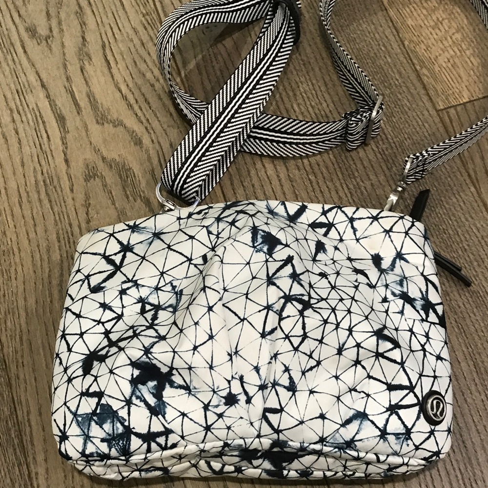 Lululemon cross body bag.