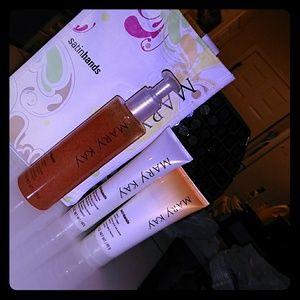 MARY KAY Peach Sense Satin Hands 🙌 pampering set