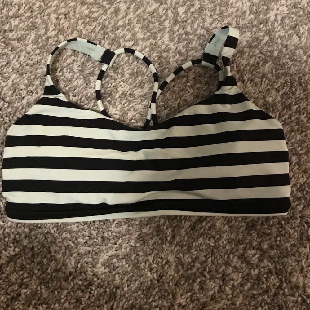 Lululemon free to be wild sports bra