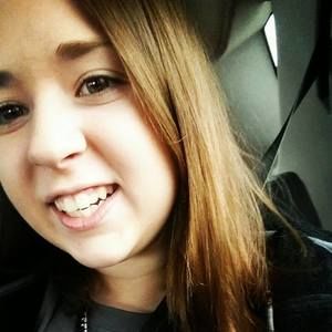 Meet your Posher, Kaci