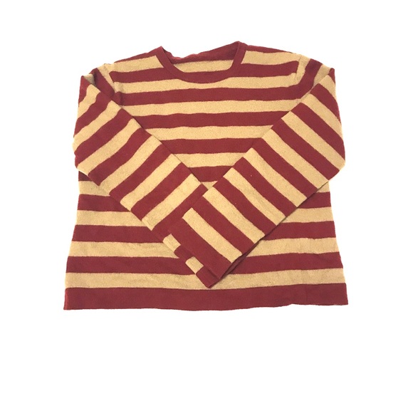 Sweaters - Crop top sweater