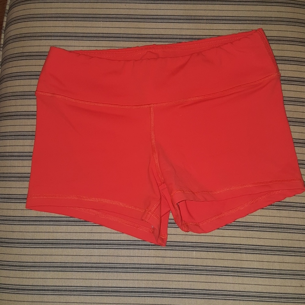 FLEO STrong shorts