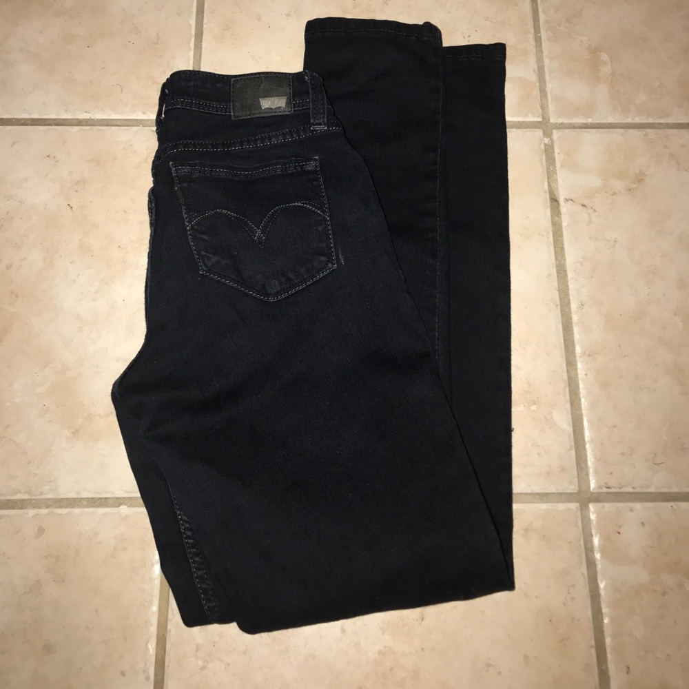 Black Levi's bold curve low rise skinny 5M