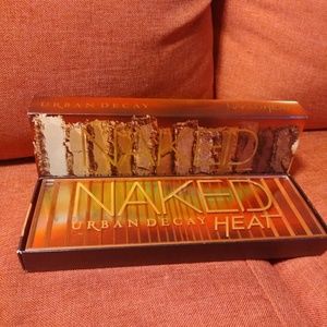 Authentic Urban decay Heat eye palette